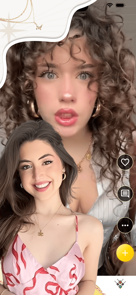 NeKo - Flow & Video - Interfaz de la aplicación móvil NeKo mostrando un feed de vídeo con mujeres luciendo collares elegantes e iconos de interacción social