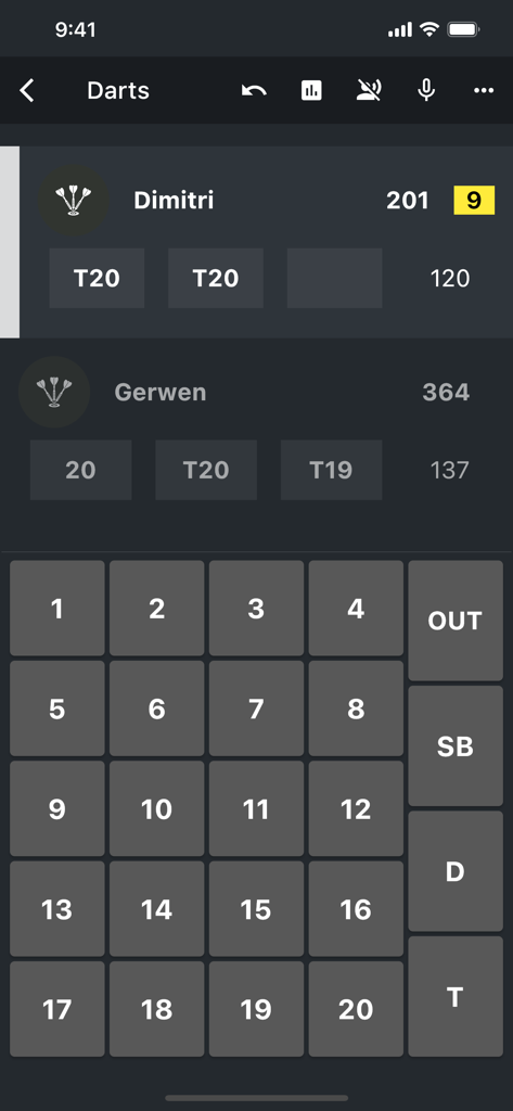 DARTS Scorekeeper 2026 - Interfaz de la aplicación móvil que muestra un marcador de dardos para dos jugadores con un teclado numérico de entrada