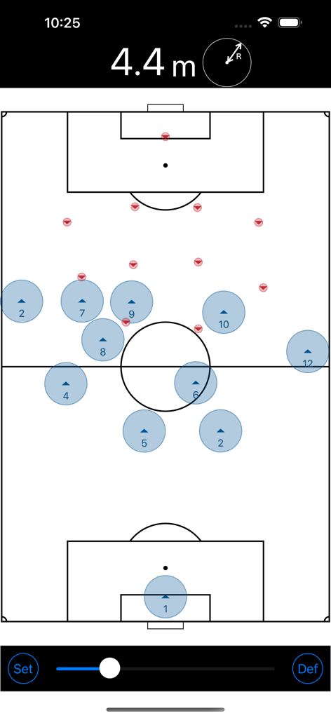 Tacbo -Tactical Board - Digital soccer tactical board displaying player positions and coverage zones with distance indicators