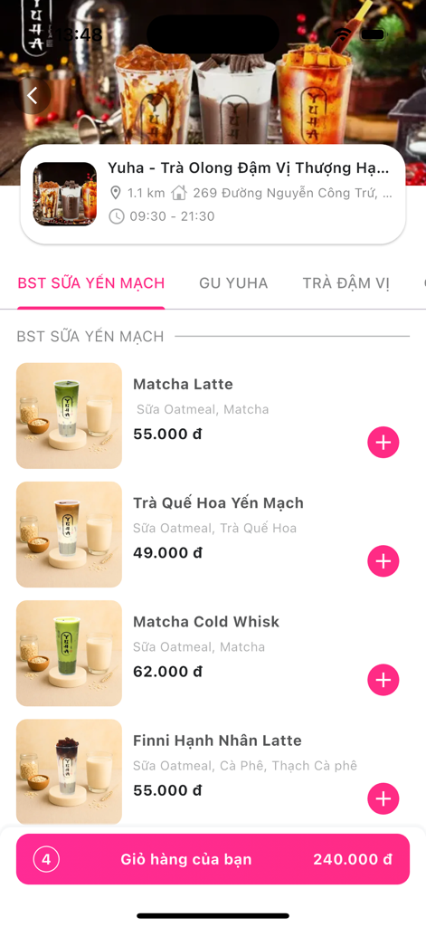 Captura de pantalla de la aplicación Yoosay que muestra un menú de bebidas con lattes de matcha y opciones de té, incluidos precios y un botón de agregar al carrito