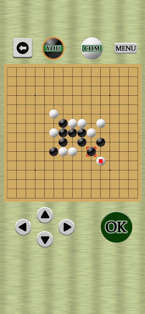Gomoku - Online - Tabuleiro de jogo Gomoku mostrando pedras pretas e brancas durante uma partida contra um computador