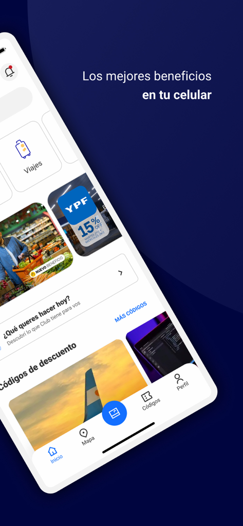 Club LA NACION - Interfaz de la app Club LA NACION mostrando descuentos de viajes y compras en una pantalla de smartphone.