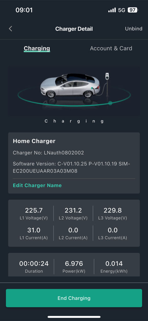 GRESCharge - Pantalla de la aplicación GRESCharge que muestra métricas de carga en tiempo real, incluyendo voltaje, corriente y consumo de energía de un vehículo eléctrico.