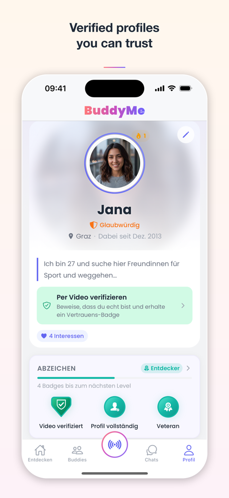 BuddyMe — Meet New People - Perfil de usuário no aplicativo BuddyMe destacando recursos de segurança como verificação por vídeo e selos de confiança