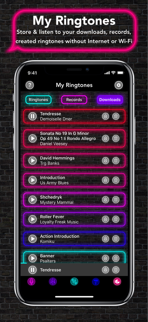 Interfaz de la aplicación Ringtone Maker mostrando una lista de tonos de llamada guardados y descargados con una estética de neón.