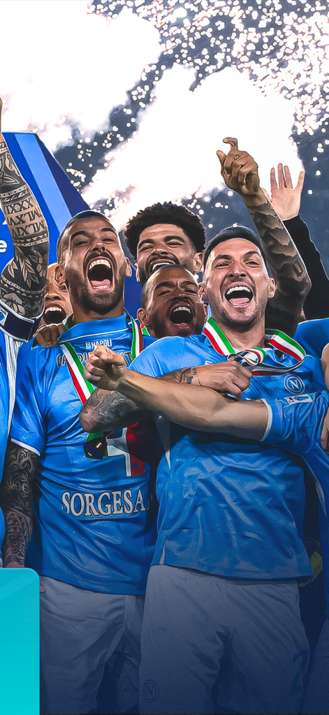 Calciatori del Napoli festeggiano una vittoria con medaglie nell'app ufficiale di Serie A