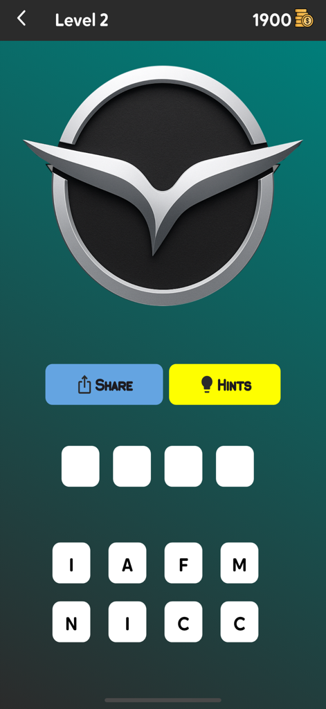 Logo Drive: Car Challenge - Interfaccia di gioco mobile di Logo Drive Car Challenge che mostra un logo d'auto argentato alato e tessere con lettere per indovinare il marchio.