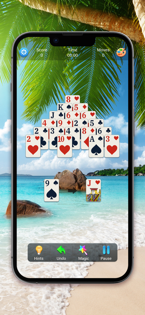 Solitaire Collection (Classic) - Juego de cartas Pyramid Solitaire con un fondo de playa tropical.