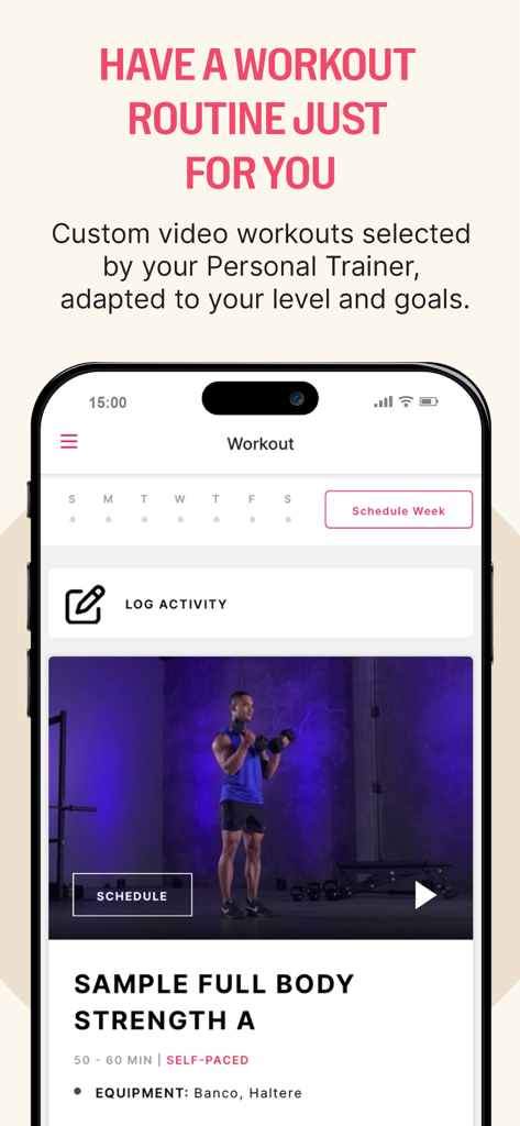 Trainiac by Wellhub - Tela do app Trainiac exibindo um treino personalizado de força de corpo inteiro com uma demonstração em vídeo de um treinador usando halteres.
