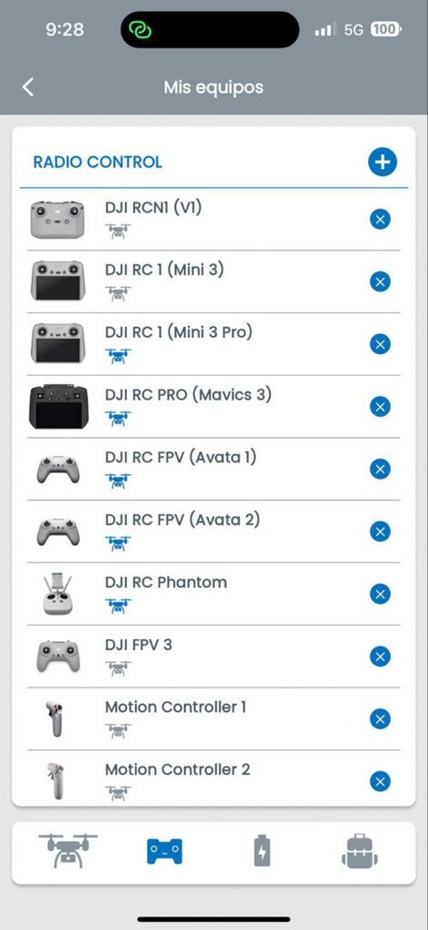 VUELA DRONES - Liste de radiocommandes de drones et de contrôleurs de mouvement dans la section équipement de l'application VUELA DRONES.