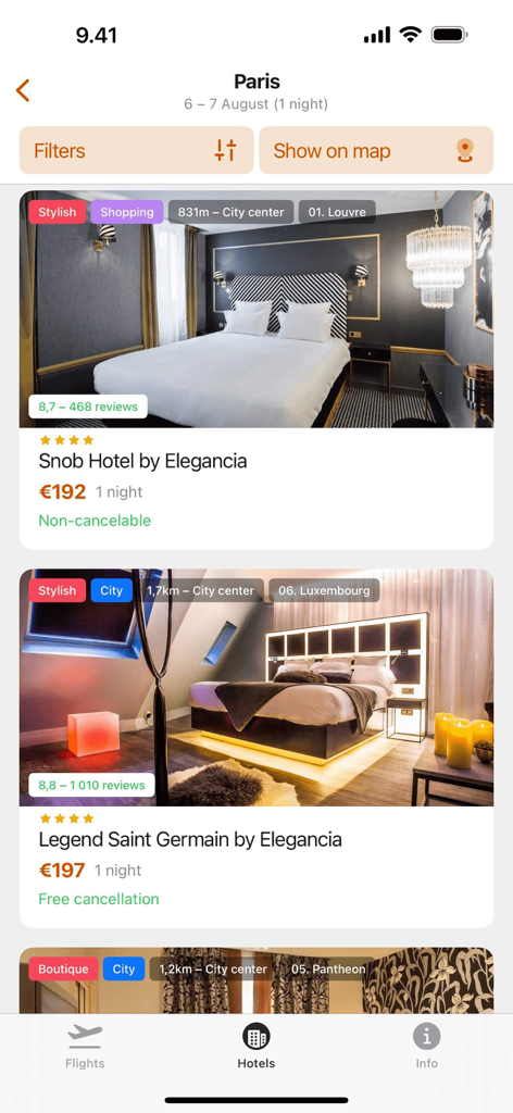 Cheap flights — Hot Deals - 価格とレビューとともにパリのスタイリッシュなホテルのリストを表示するモバイルアプリ画面。