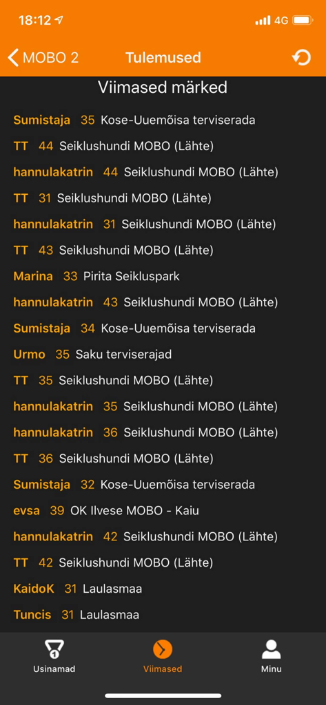 Schermata dell'app MOBO che mostra un elenco di attività di orienteering recenti e risultati degli utenti