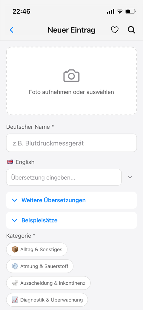 Interfaz de la aplicación PflegeMate que muestra la pantalla de Nueva Entrada para añadir un término de enfermería personalizado con traducción y foto