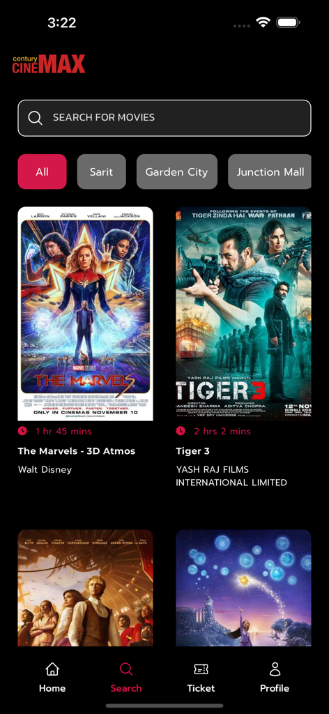 Century Cinemax - Tela do aplicativo Century Cinemax exibindo pôsteres de filmes, barra de pesquisa e filtros de localização de cinema como Sarit e Garden City