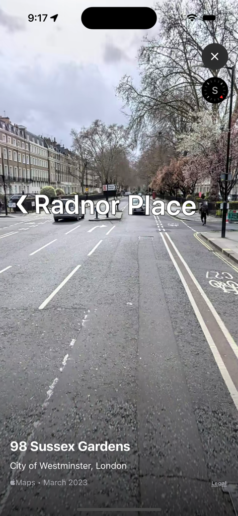 Una vista panorámica callejera de 360 grados de Sussex Gardens en Londres.