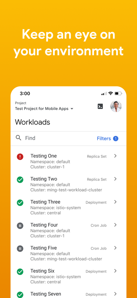Interface de l'application mobile Google Cloud affichant une liste des charges de travail du projet et des icônes d'état pour la surveillance
