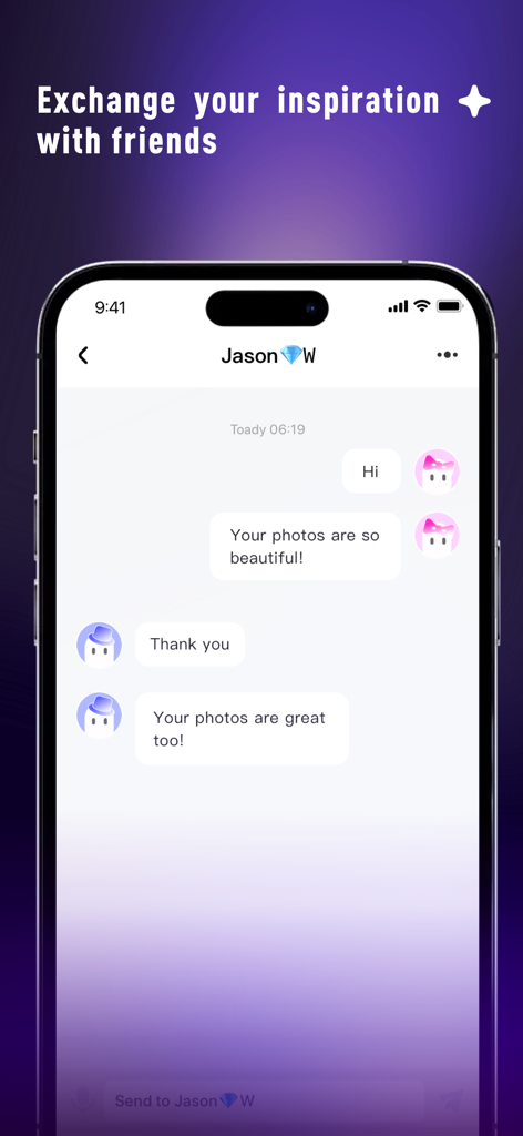 写真に対する賞賛を交換する2人のユーザー間のチャット会話を示すChiccyアプリのメッセージングインターフェースのスクリーンショット