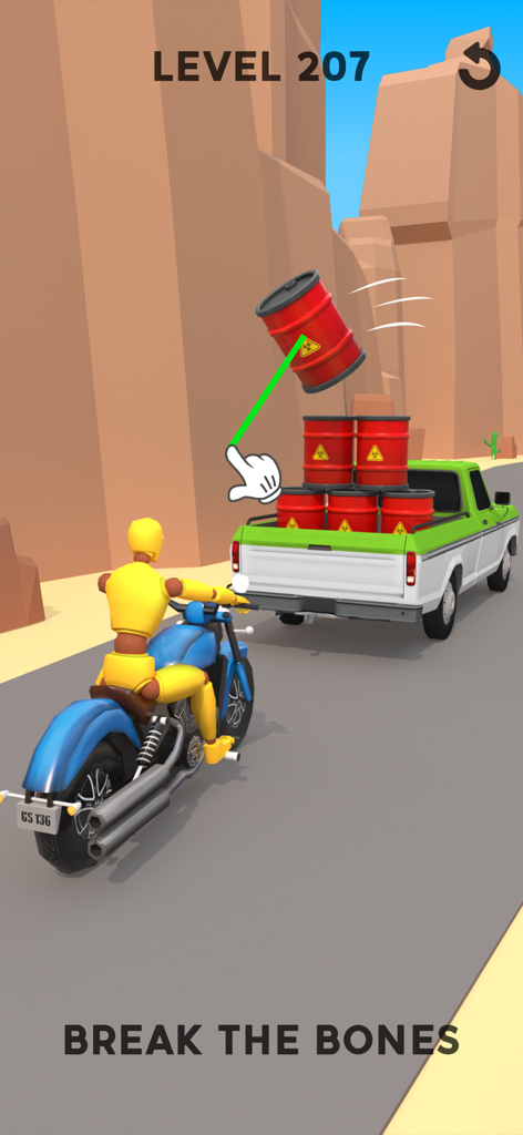 Personnage ragdoll conduisant une moto bleue derrière un camion dans un canyon désertique