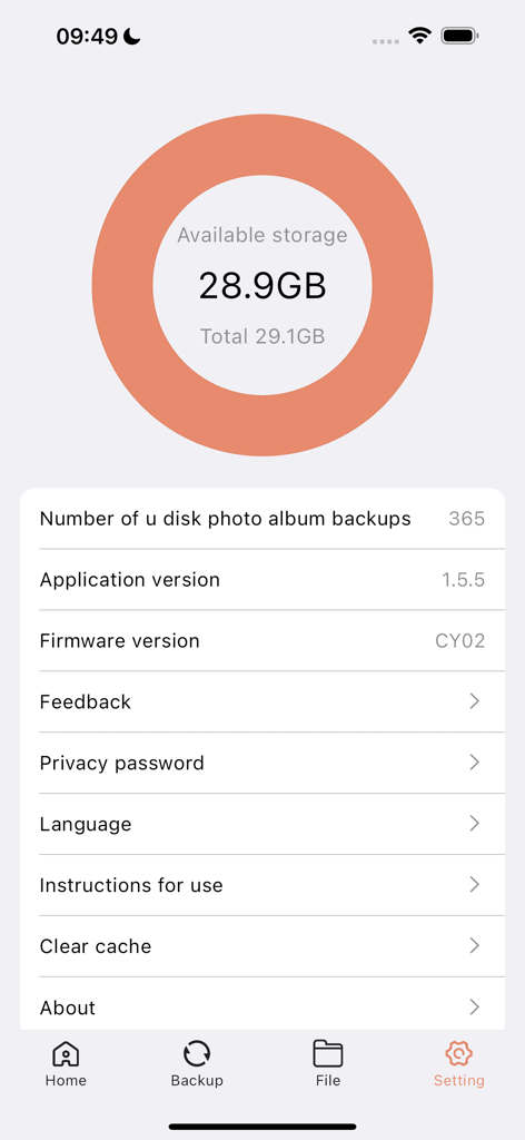 UBackup - UBackupアプリの設定メニュー。28.9GBの空き容量とデバイスバックアップ情報が表示されています。