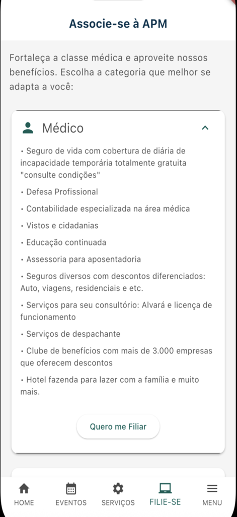 App APM - APMアプリの画面。保険や法的サポートを含む医師向けの専門特典リストが表示されています。