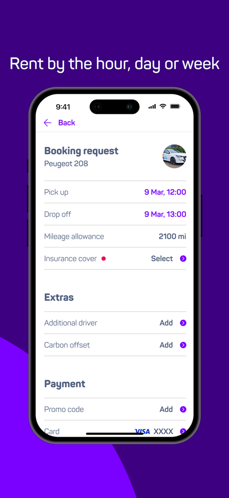 Hiyacar app screen showing a booking request for a Peugeot 208 with rental details and payment options