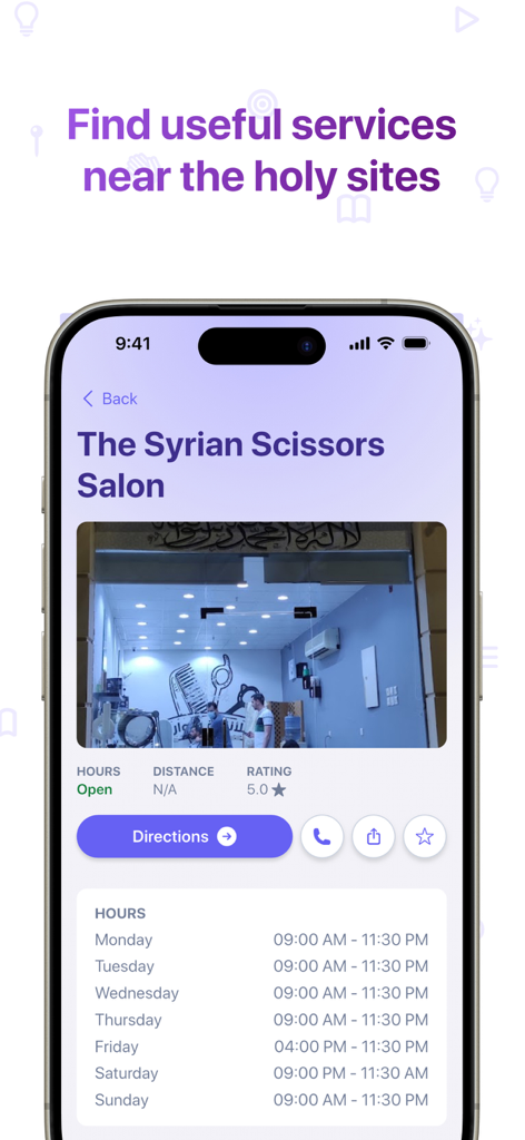 Captura de pantalla de The Pilgrim App que muestra un directorio de servicios locales con detalles de salones y horarios de atención para peregrinos.