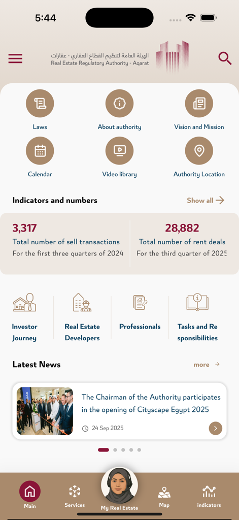 Qatar Aqarat - Home screen of the Qatar Aqarat app showing real estate market indicators and transactions
