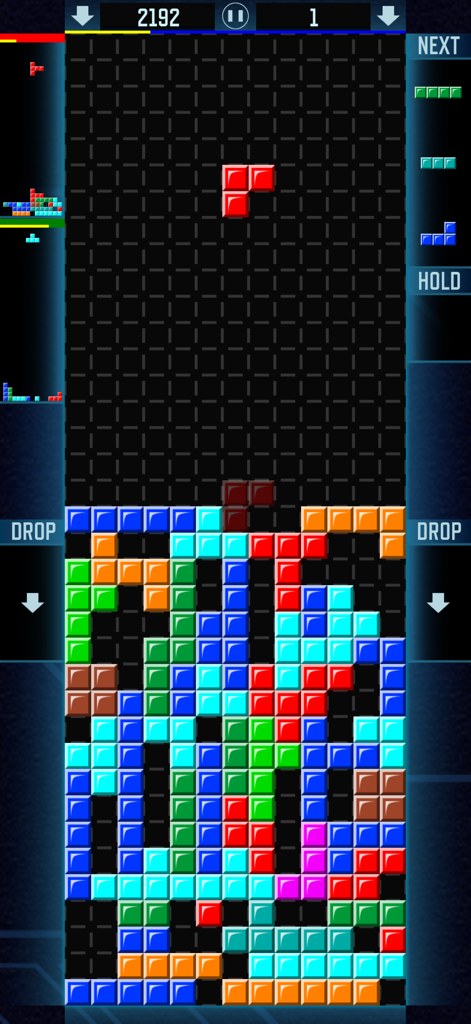 Pentix - Block Puzzle PVP Game - Capture d'écran du jeu de puzzle Pentix montrant des pièces de pentamino qui tombent sur une grille