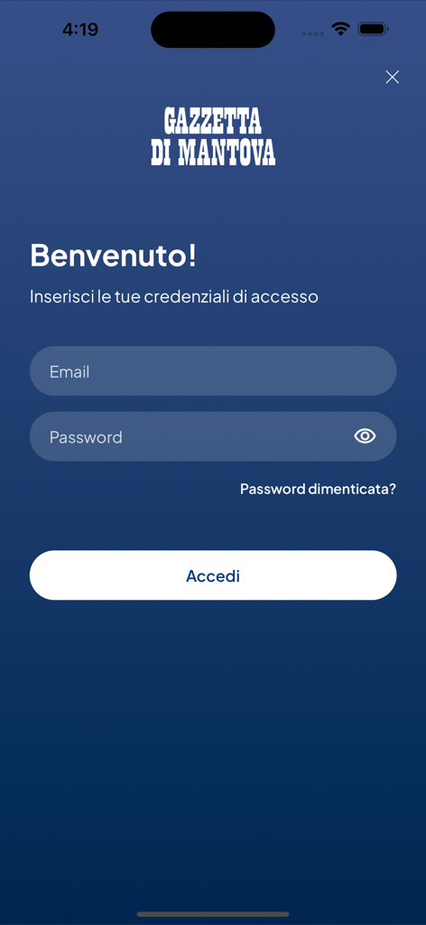 メールとパスワードフィールドを備えたGazzetta di Mantovaアプリのログイン画面