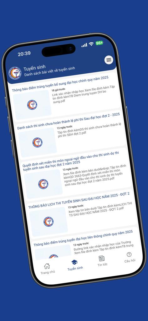 CTUMP app interface showing a list of university admissions announcements and medical news updates in Vietnamese