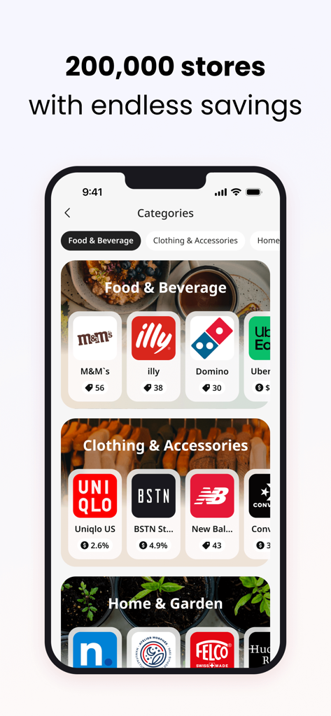 Interface de l'application mobile Coupert montrant des catégories d'achat incluant nourriture et vêtements avec divers logos de magasins