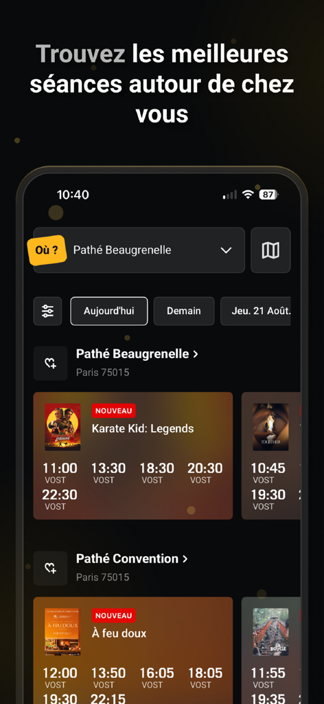 Interfaz de la aplicación Pathé France que muestra horarios de proyecciones de películas y ubicaciones de cines.
