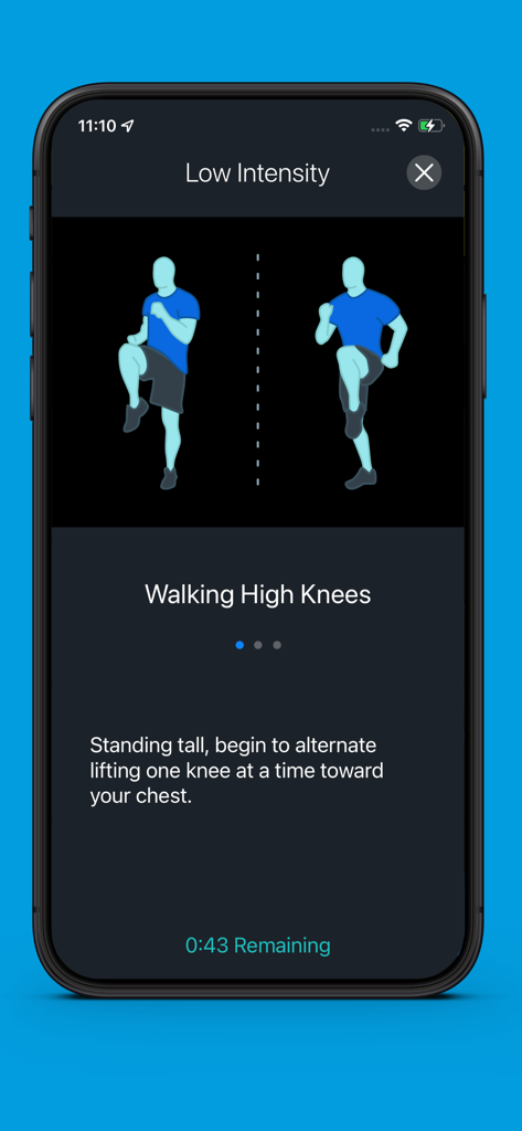 Tela de tutorial de exercícios no aplicativo Garmin dezl mostrando instruções de exercício de joelhos altos caminhando para motoristas de caminhão
