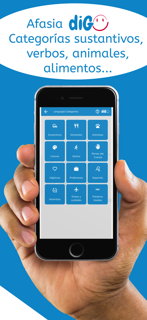 AFASIA diGO - Una persona sosteniendo un smartphone mostrando la pantalla de selección de categorías de la app de logopedia AFASIA diGO.