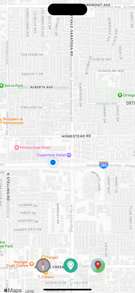 OpenMaps - Topographic maps - 거리 이름과 관심 지점이 표시된 상세한 도시 지도를 보여주는 OpenMaps 앱 화면