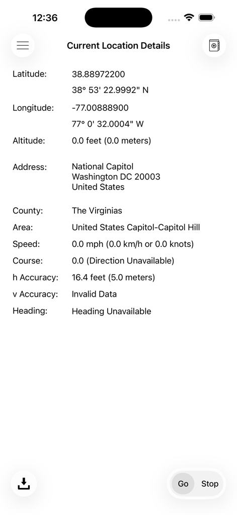 Pantalla de la aplicación móvil que muestra los detalles de la ubicación actual, incluyendo la dirección y las coordenadas GPS