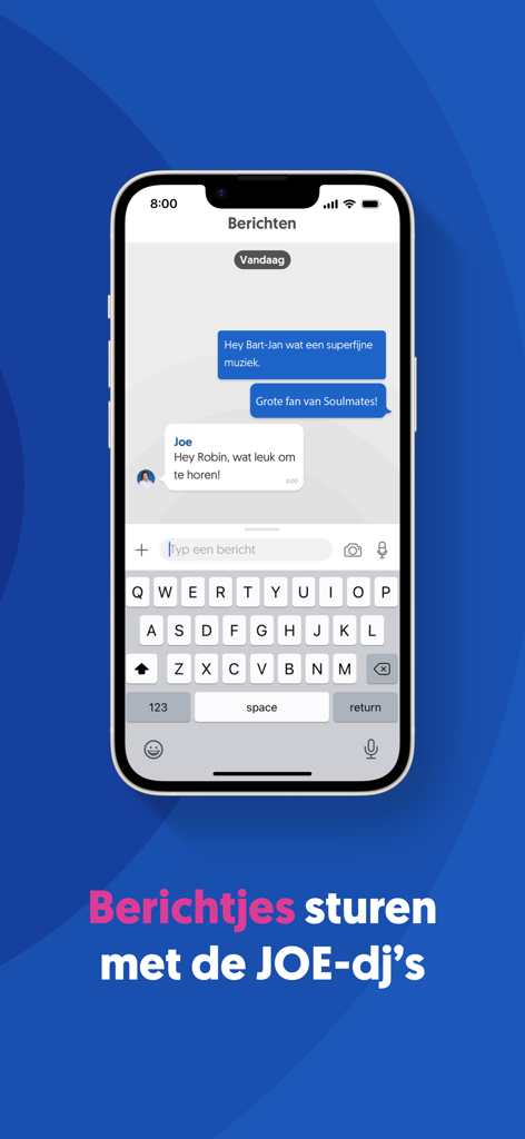 Schermata dello smartphone che mostra una conversazione di chat tra un ascoltatore e un DJ radiofonico nell'app JOE live radio