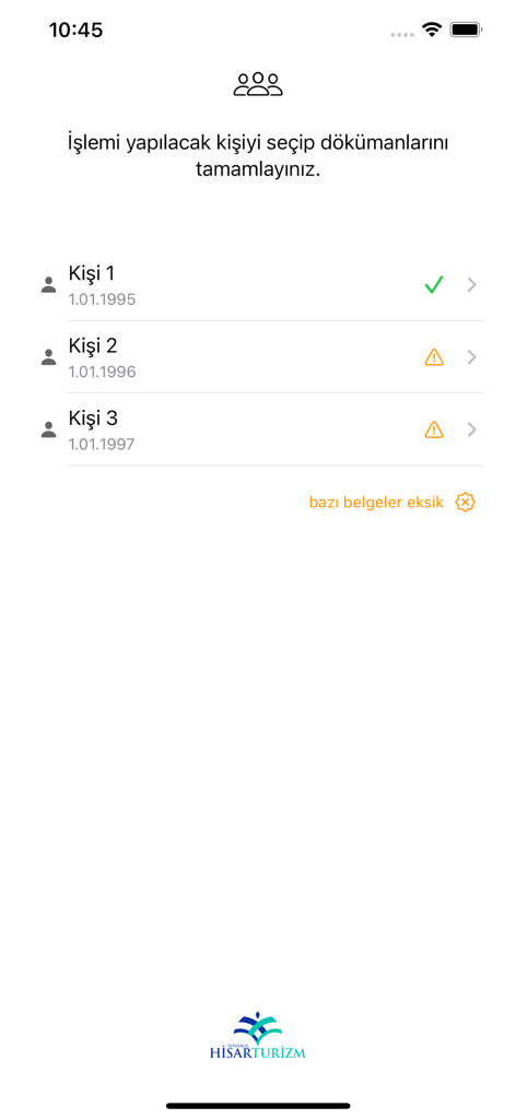 Hisar Turizm - Un écran d'état des documents pour plusieurs voyageurs dans l'application Hisar Turizm montrant une liste de contrôle pour compléter les papiers de voyage requis.