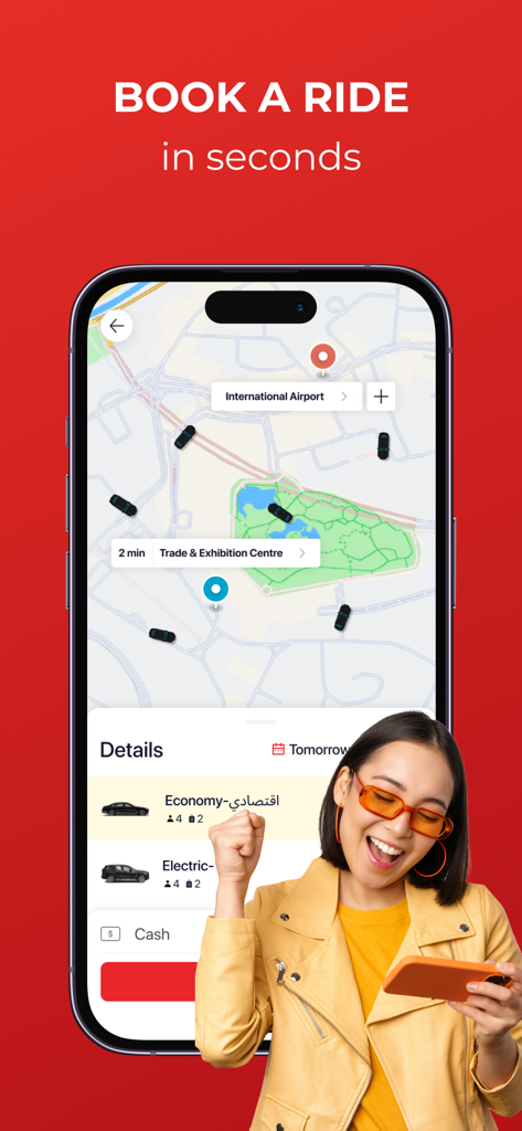 GOJO - Rides, Taxi & More - Una mujer animando mientras usa la aplicación GOJO para reservar un viaje en taxi en Jordania.