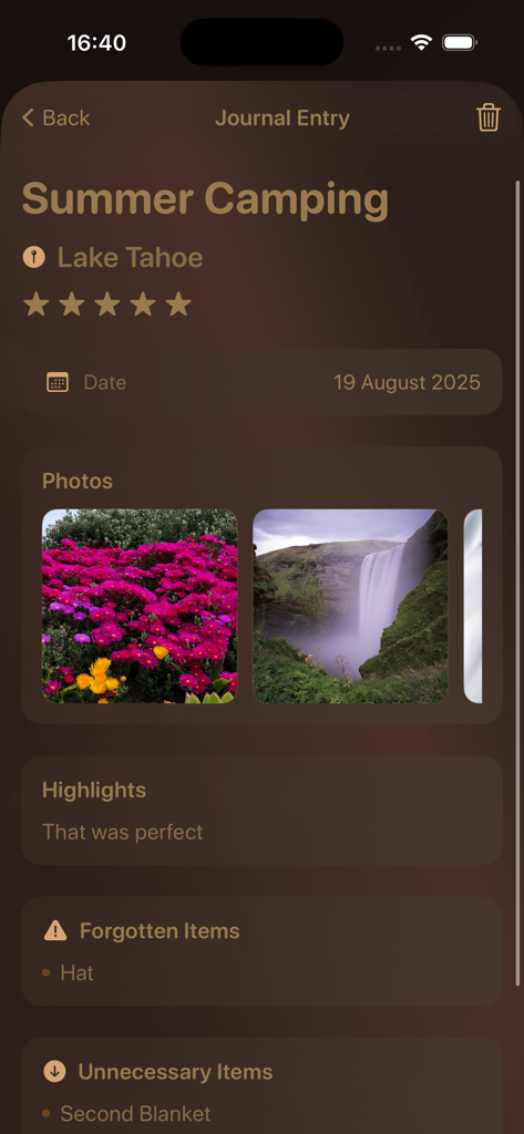 FireCamp - Pocket Guide - Captura de pantalla de la aplicación FireCamp que muestra una entrada del diario de viaje para acampar en verano en Lake Tahoe con fotos, puntos destacados y listas de artículos olvidados e innecesarios.