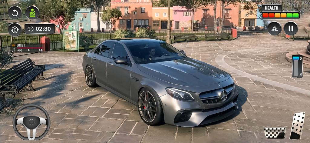 Ein grauer Luxuswagen geparkt auf einem Stadtplatz im US Car Driving Simulator Spiel.