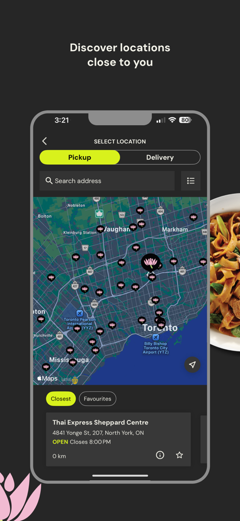 Pantalla de la aplicación móvil Thai Express Canadá que muestra un mapa con las ubicaciones de los restaurantes en Toronto para recogida o entrega