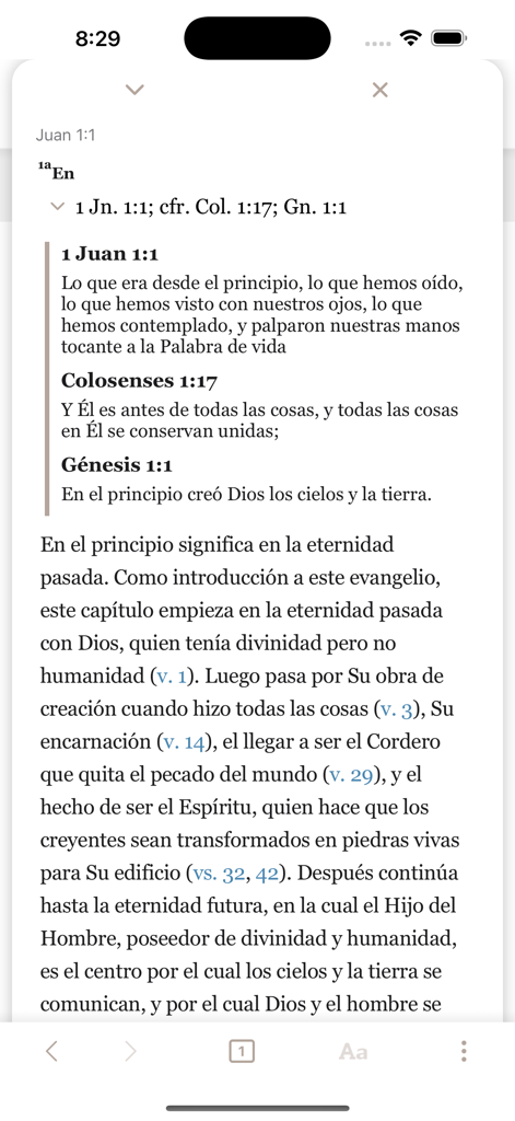 Interfaz de la aplicación Santa Biblia Versión Recobro mostrando versículos bíblicos con referencias cruzadas y notas de estudio