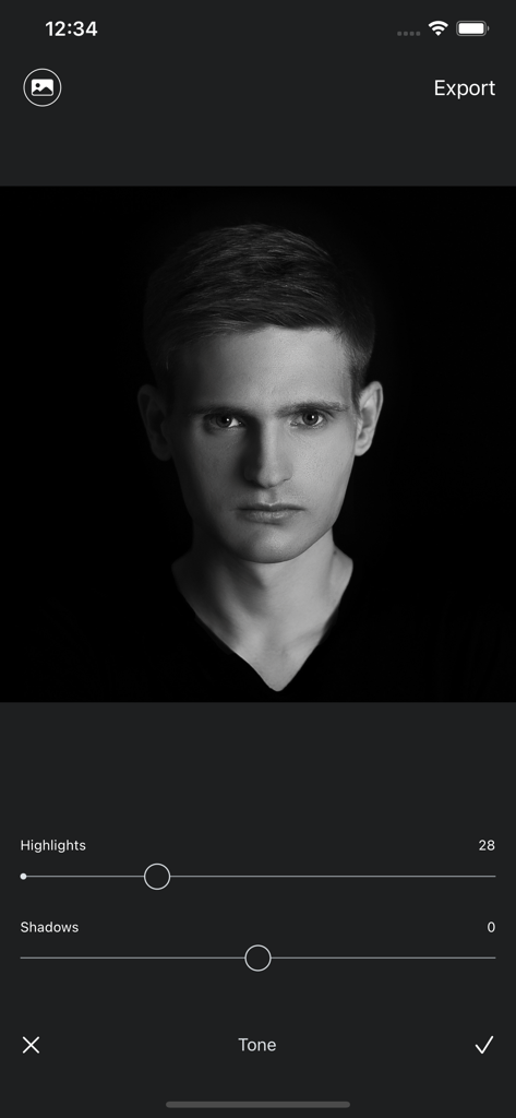 Luca - Photo Editor & Filters - Interface do aplicativo móvel Luca editor de fotos mostrando controles deslizantes de realces e sombras para ajuste de tom em um retrato em preto e branco.