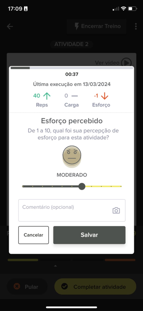 Tecnofit - Écran de l'application mobile Tecnofit affichant un curseur d'évaluation de l'effort perçu avec un emoji pour le suivi de l'entraînement.
