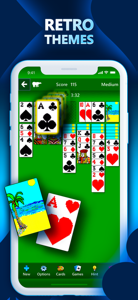 Smartphone exibindo o Microsoft Solitaire Collection com temas retrô clássicos e designs de cartas pixelados.