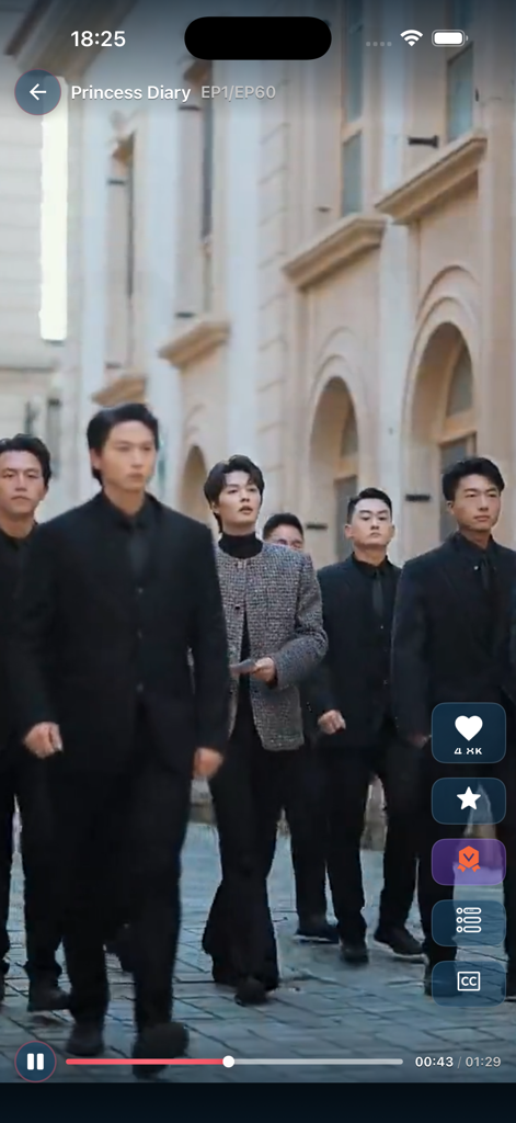 MovieBox HD: Movies & Shorts - Interfaz de la aplicación MovieBox HD reproduciendo un drama corto vertical titulado Princess Diary