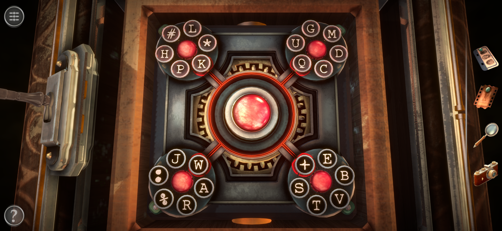 Boxes: Lost Fragments - Eine komplexe Steampunk-mechanische Rätselkiste mit beschrifteten Zifferblättern und einem leuchtenden Kern in der Mitte