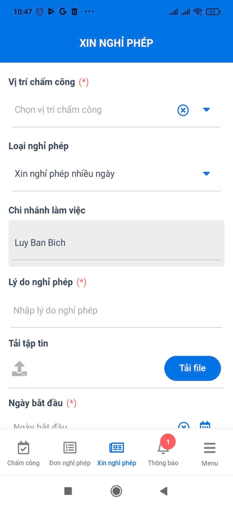 Hệ thống Chấm công - Mobile app interface in Vietnamese showing a leave request form with fields for location and leave type.