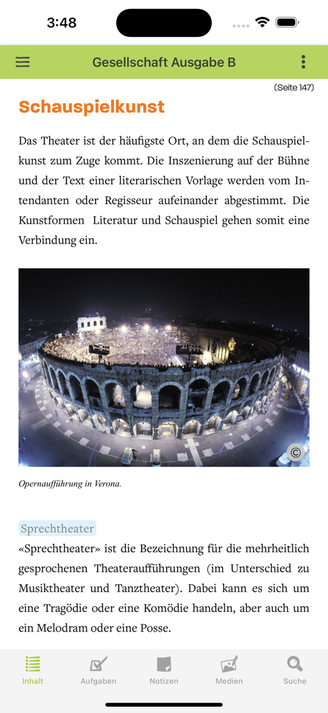 beook - Una captura de pantalla de la aplicación beook que muestra una página de libro de texto educativo con una lección sobre artes escénicas y una imagen de la Arena de Verona.